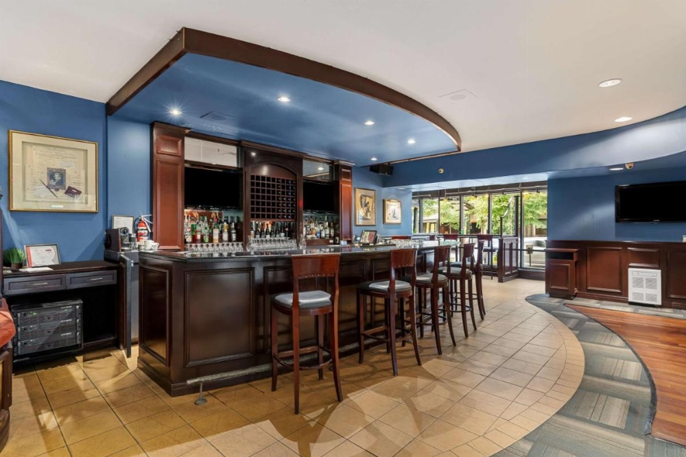 Best Western Ville-Marie Hotel & Suites Image 11