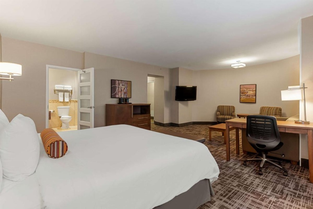 Best Western Ville-Marie Hotel & Suites Image 14