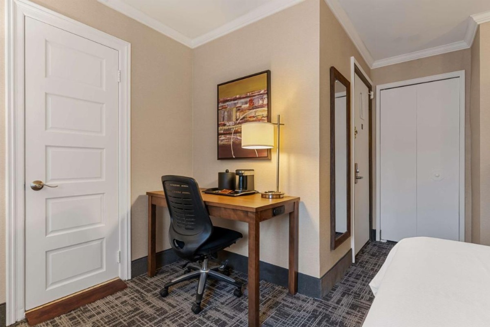 Best Western Ville-Marie Hotel & Suites Image 36